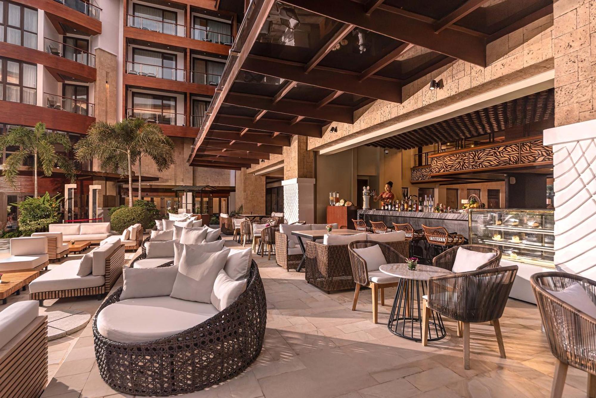 Mandarin Bay And