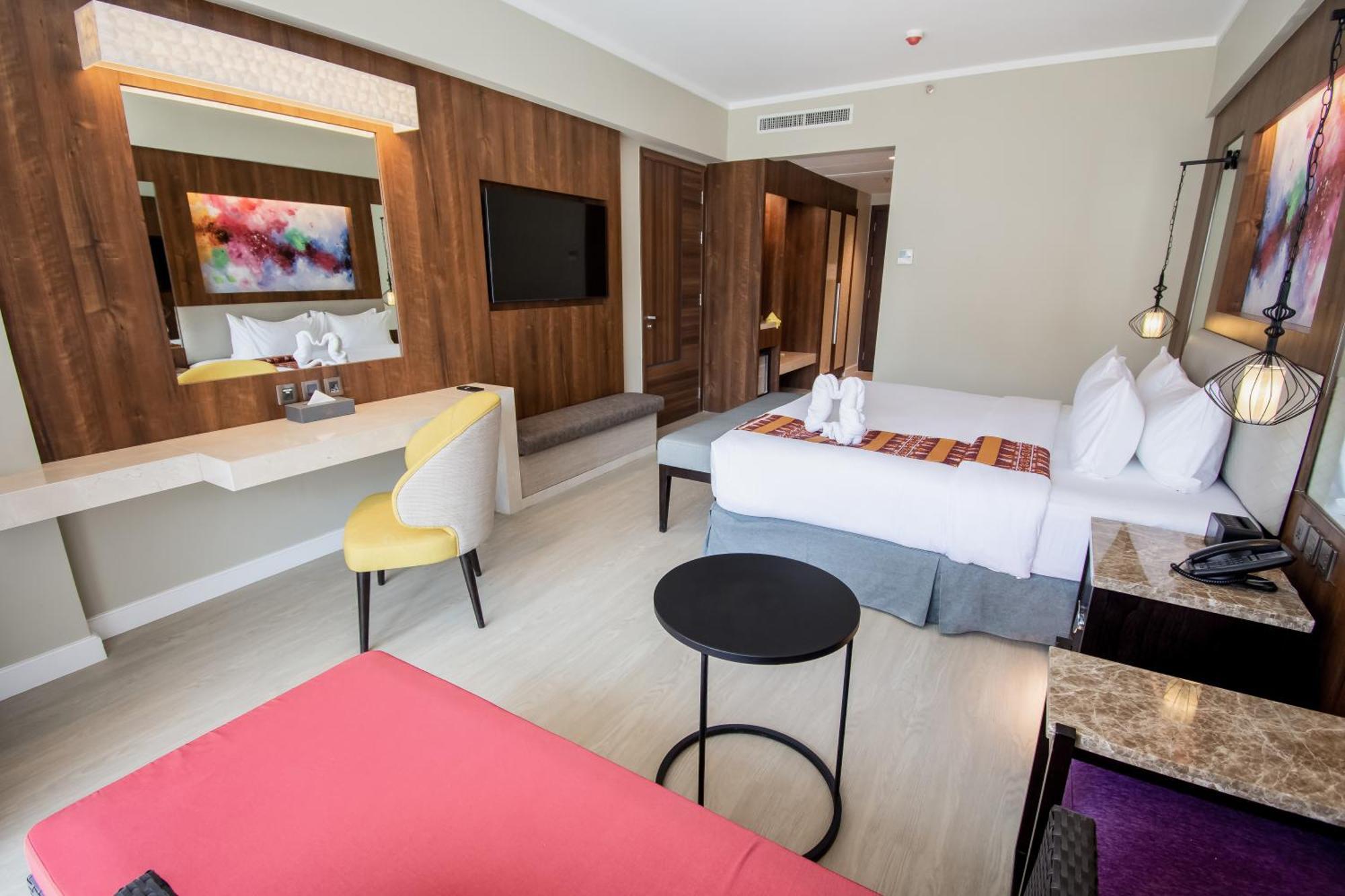Mandarin Bay And